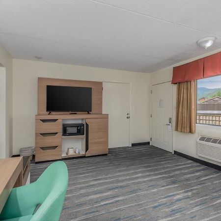 Crossroads Inn & Suites Gatlinburg Extérieur photo