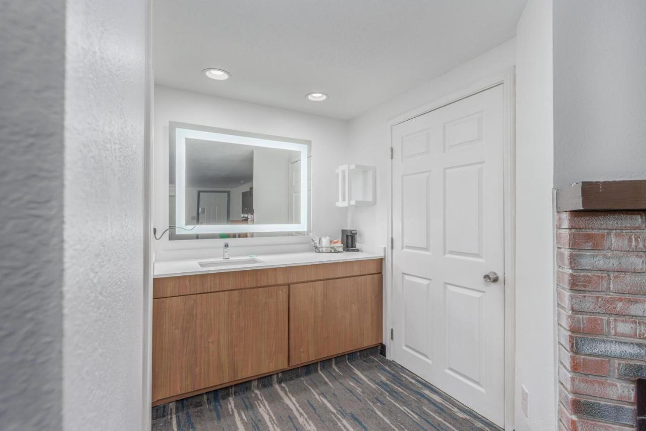 Crossroads Inn & Suites Gatlinburg Extérieur photo
