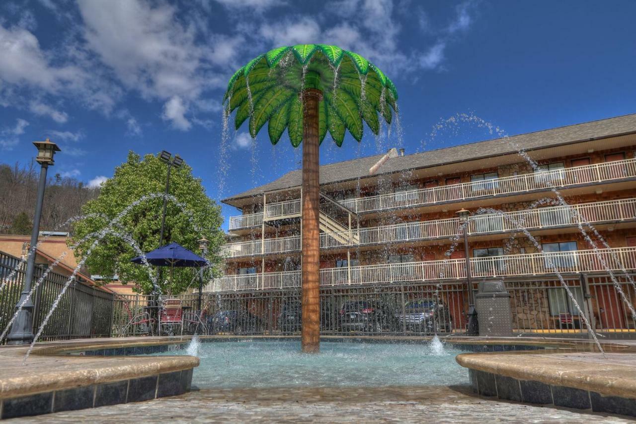Crossroads Inn & Suites Gatlinburg Extérieur photo