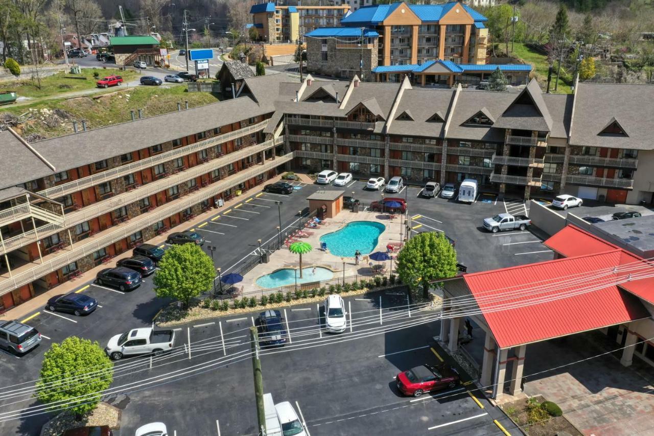 Crossroads Inn & Suites Gatlinburg Extérieur photo
