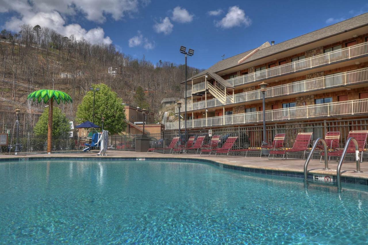 Crossroads Inn & Suites Gatlinburg Extérieur photo