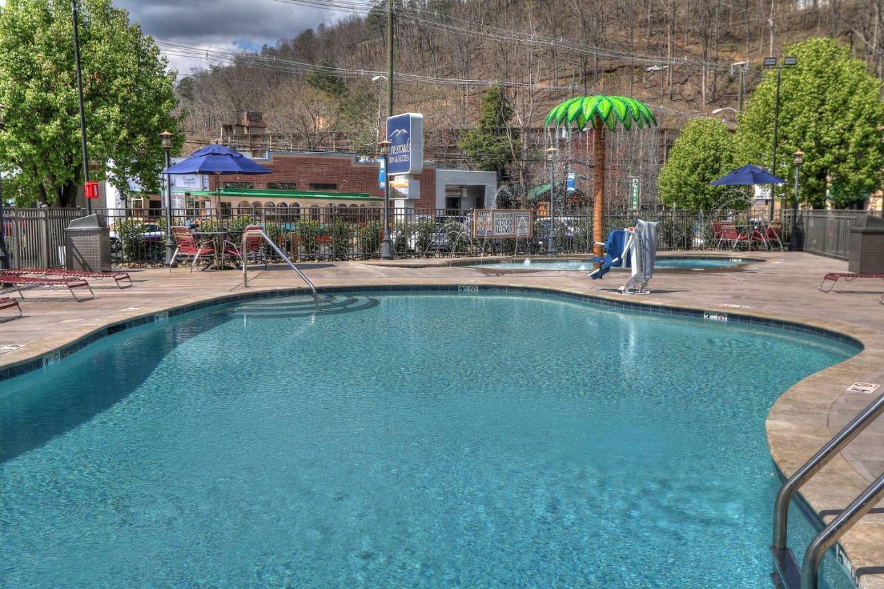 Crossroads Inn & Suites Gatlinburg Extérieur photo