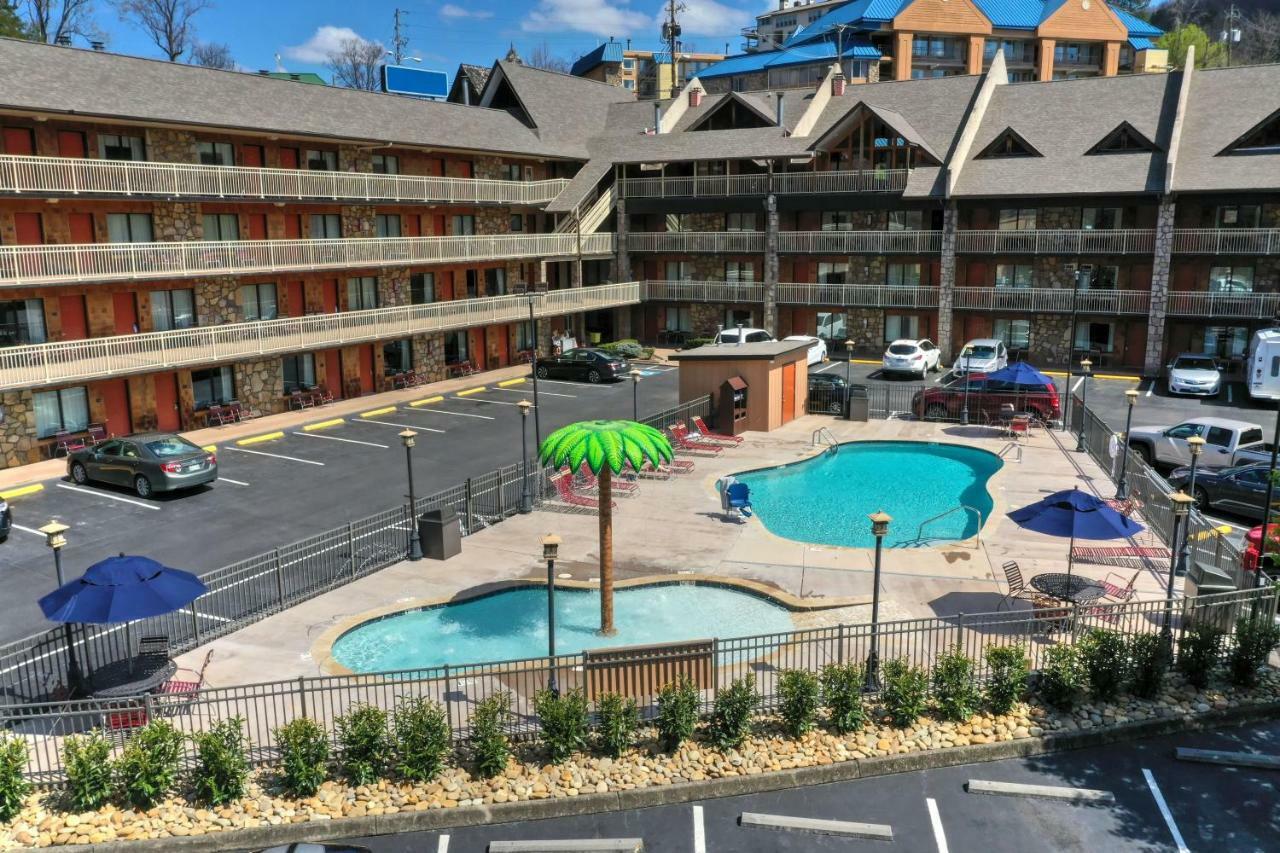 Crossroads Inn & Suites Gatlinburg Extérieur photo