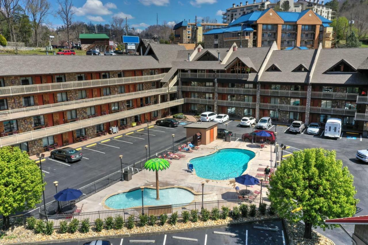 Crossroads Inn & Suites Gatlinburg Extérieur photo