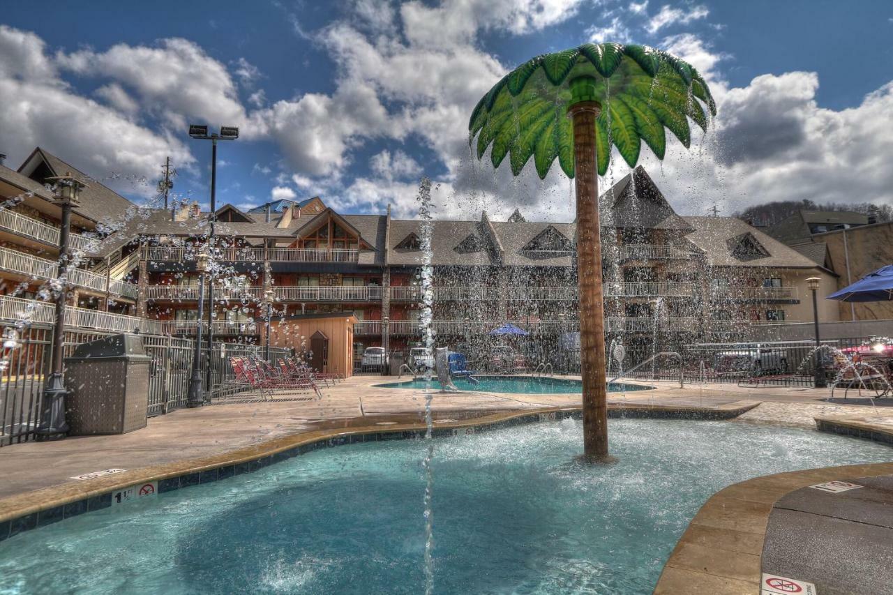 Crossroads Inn & Suites Gatlinburg Extérieur photo