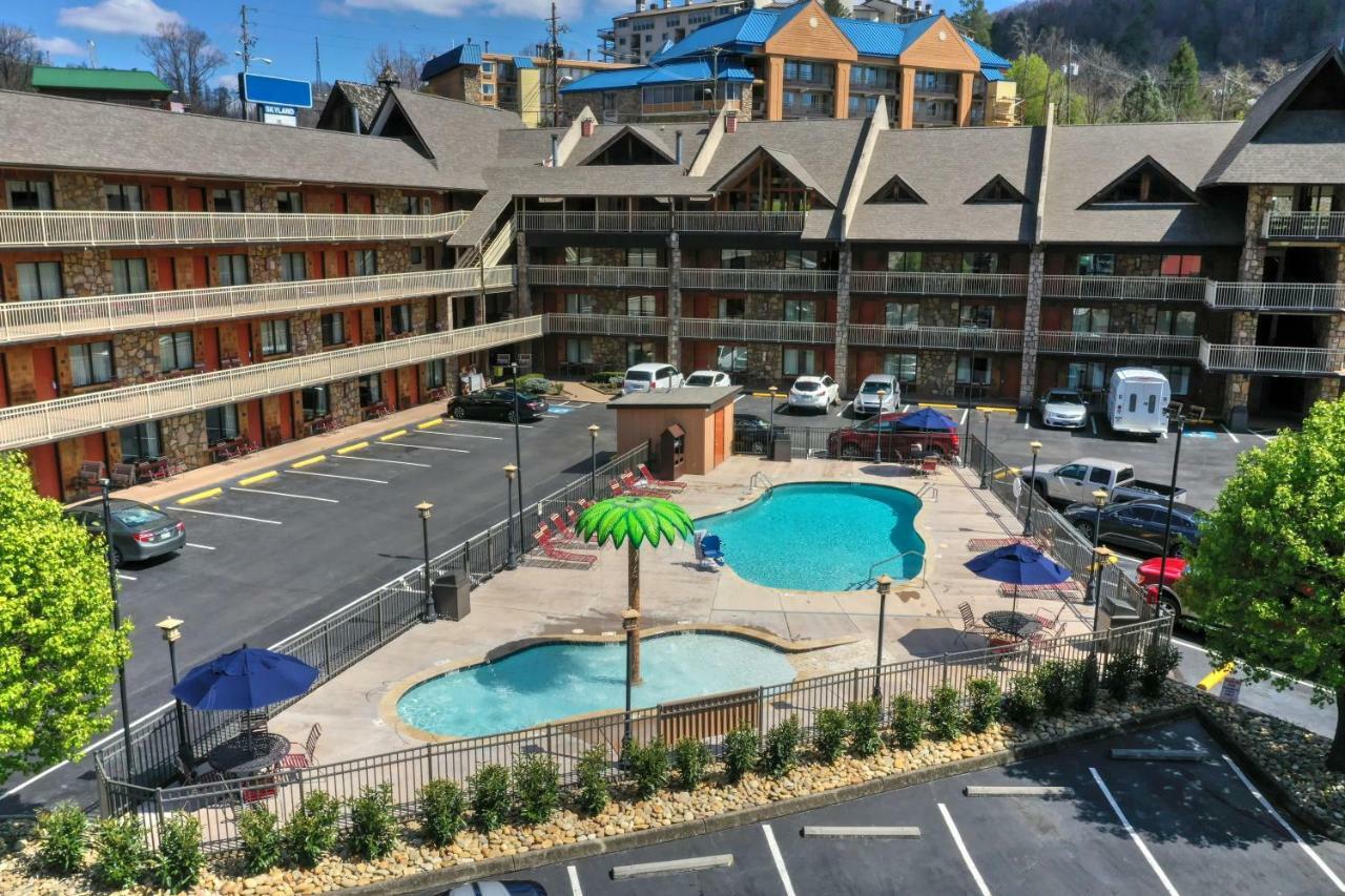 Crossroads Inn & Suites Gatlinburg Extérieur photo
